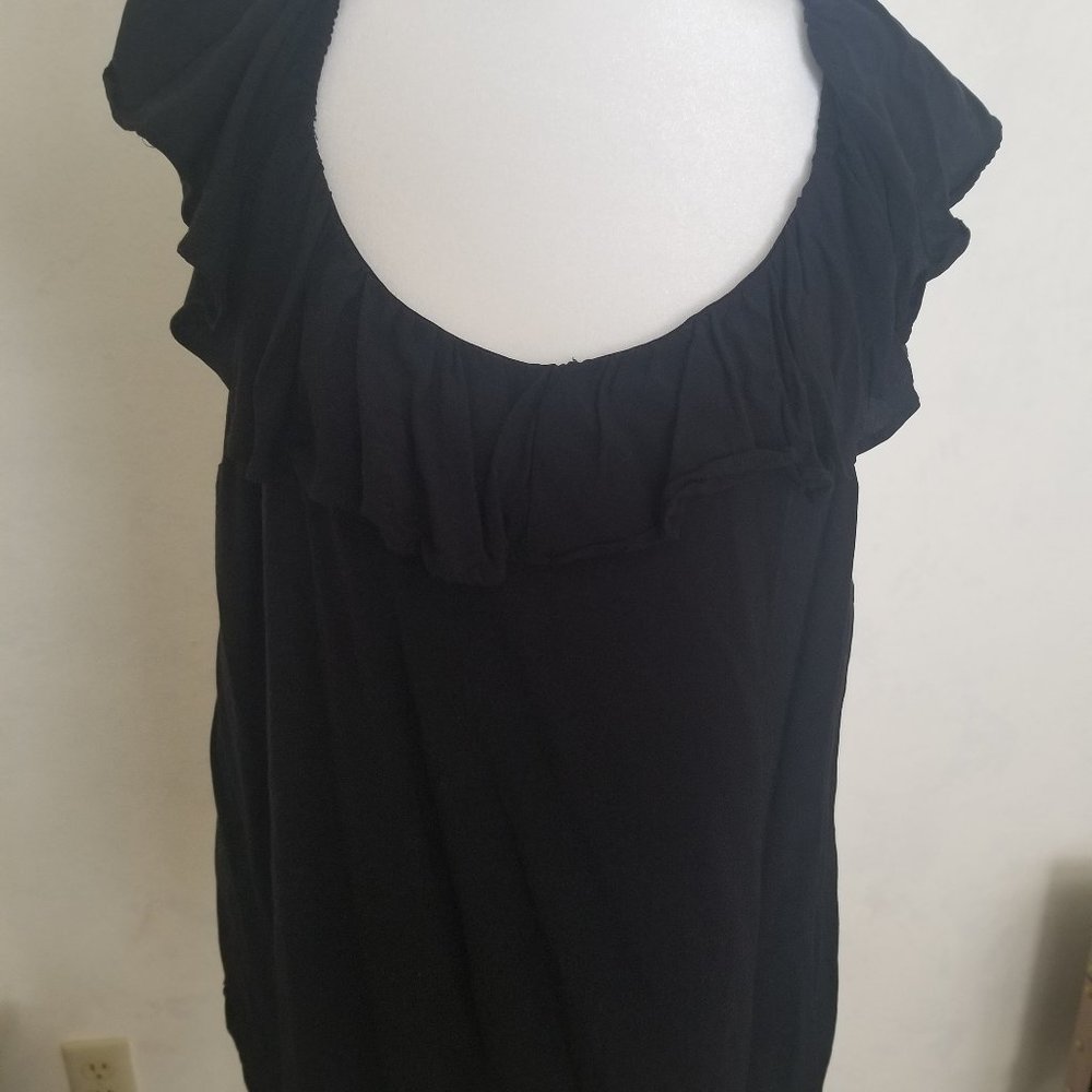 Old Navy Black flowy Top. Size Medium